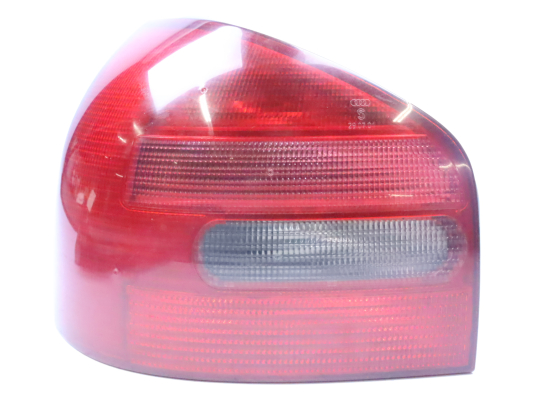 Feu arrière gauche occasion AUDI A3 I Phase 1 - 1.9 TDi 90ch