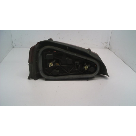 Feu arrière droit occasion PEUGEOT 106 Phase 1 - 1.1i