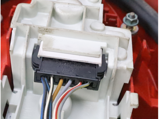 Feu arrière gauche occasion AUDI A3 I Phase 1 - 1.9 TDi 90ch