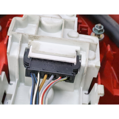 Feu arrière gauche occasion AUDI A3 I Phase 1 - 1.9 TDi 90ch