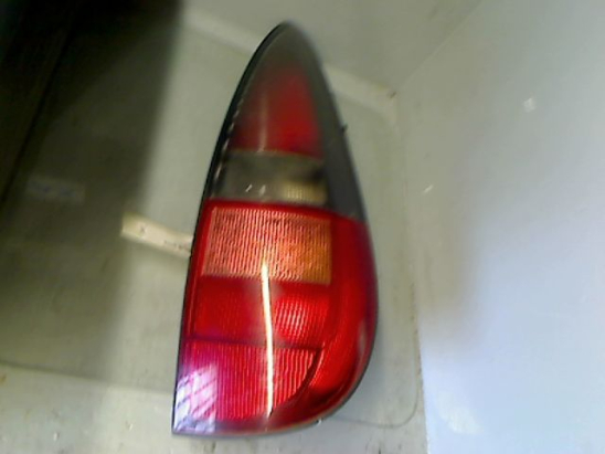 Feu arrière droit occasion RENAULT LAGUNA I Phase 2 - 1.8 16v