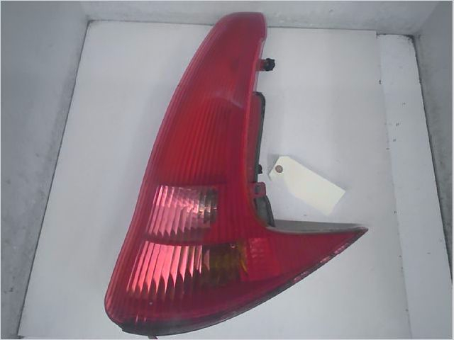 Feu arrière droit occasion PEUGEOT 206 phase 1 SW - 1.4 HDI 70ch