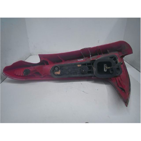 Feu arrière droit occasion PEUGEOT 206 phase 1 SW - 1.4 HDI 70ch