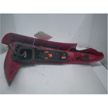 Feu arrière gauche occasion PEUGEOT 206 phase 1 SW - 1.4 HDI 70ch