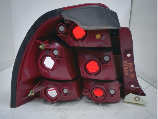 Feu arrière droit occasion KIA SHUMA II Phase 1 - 1.6i