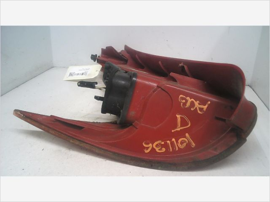 Feu arrière droit occasion PEUGEOT 206 phase 1 SW - 2.0 HDI 90ch