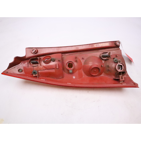 Feu arrière droit occasion MAZDA PREMACY Phase 1 - 1.8i 100ch