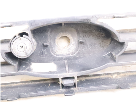 Calandre occasion FORD FOCUS I Phase 1 - 1.8 TDDI 90ch