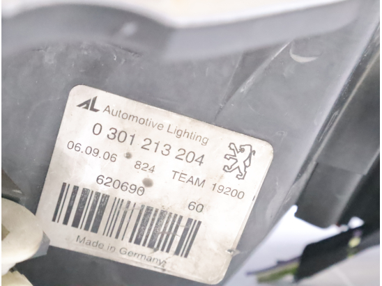 Phare droit occasion PEUGEOT 407 Phase 1 - 2.0 HDI 136ch