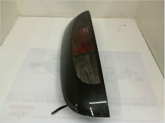 Feu arrière gauche occasion OPEL CORSA III Phase 2 - 1.8i 125ch