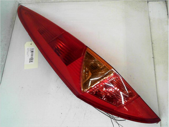 Feu arrière gauche occasion FIAT PUNTO II Phase 1 - 1.9 JTD 85ch