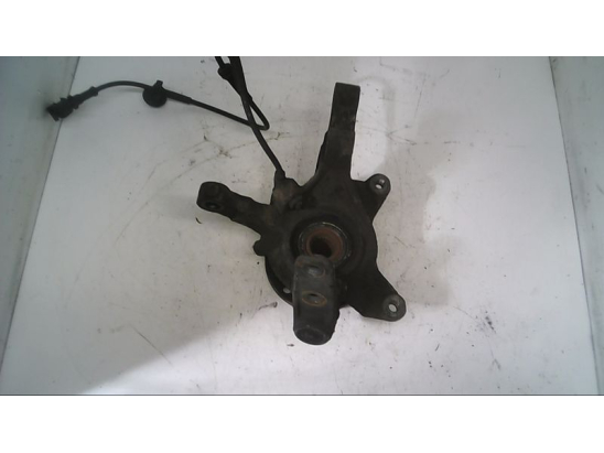 Fusee avg occasion RENAULT MEGANE SCENIC I Phase 2 - 1.9 DTI 98ch