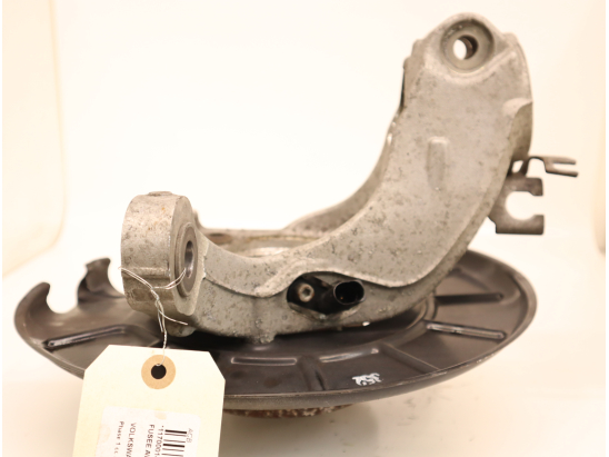 Fusee avd occasion VOLKSWAGEN PASSAT V Phase 1 CC - 2.0 TDI 140ch