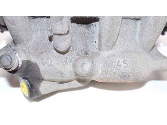 Etrier de frein avant gauche occasion PEUGEOT 407 Phase 1 - 2.7 HDI 24v V6