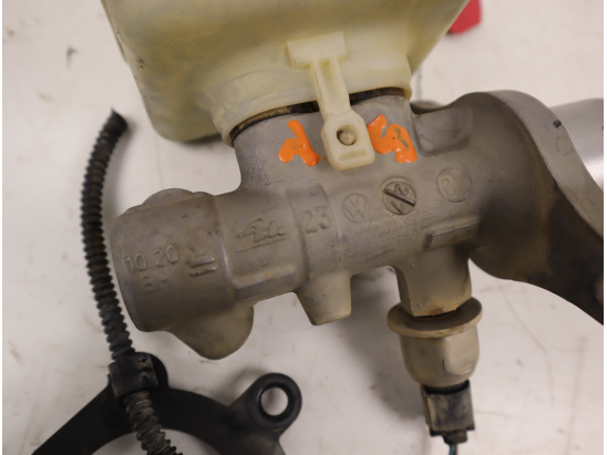 Maitre cylindre occasion VOLKSWAGEN NEW BEETLE I Phase 2 CAB - 1.9 TDI 105ch