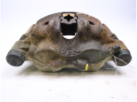 Etrier de frein avant gauche occasion IVECO DAILY III Phase 1 - 2.8D 85ch