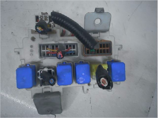 Platine fusible av occasion RENAULT KOLEOS I Phase 1 - 2.0 DCI 150ch