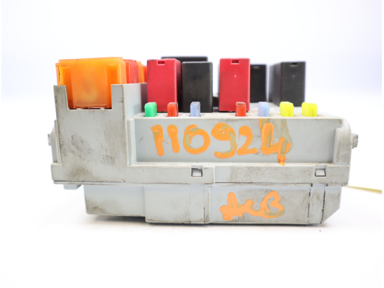 BSI (PLATINE FUSIBLE HABITACLE)