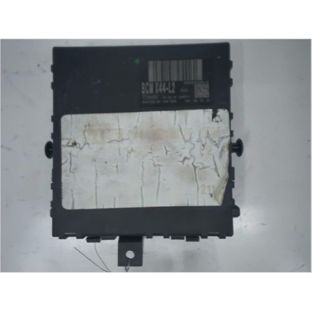 Platine fusible av occasion RENAULT TWINGO II Phase 1 - 1.2i 16v 75ch