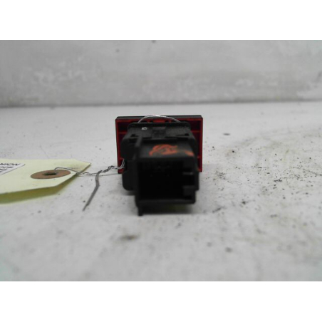 Bouton de warning occasion VOLKSWAGEN POLO V Phase 1 - 1.6 TDI 75ch