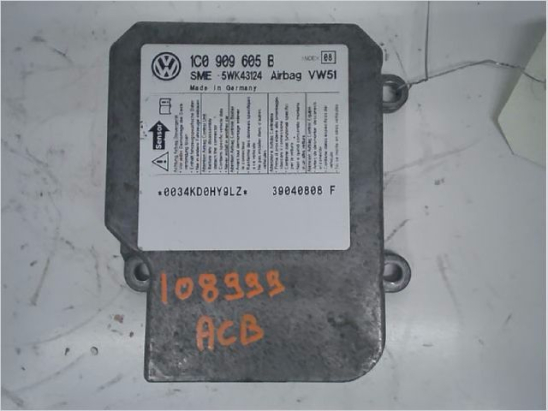 Boitier pyrotechnique occasion VOLKSWAGEN PASSAT IV Phase 2 - 1.9 TDI 130ch