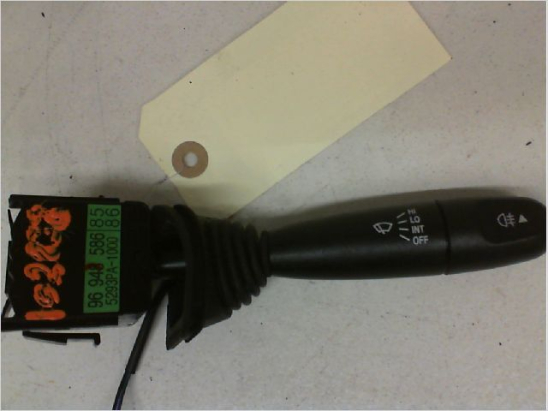 Commande essuie glace occasion CHEVROLET SPARK Phase 1 - 1.0i 16v 68ch