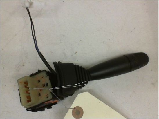 Commande essuie glace occasion CHEVROLET SPARK Phase 1 - 1.0i 16v 68ch