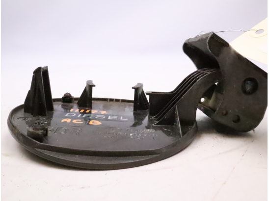 VOLET DE TRAPPE CARBURANT