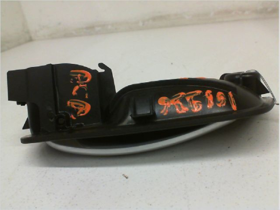 Poignee int porte avd occasion B.M.W. SERIE 1 I Phase 1 - 118i 129ch