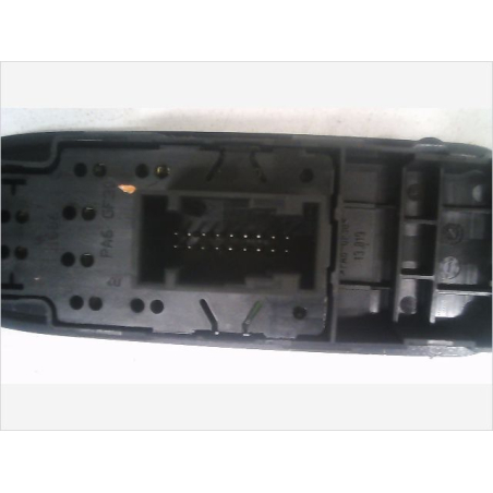 Commande lève-glace porte avant gauche occasion PEUGEOT 308 I Phase 1 - 1.6 HDI 16v 110ch