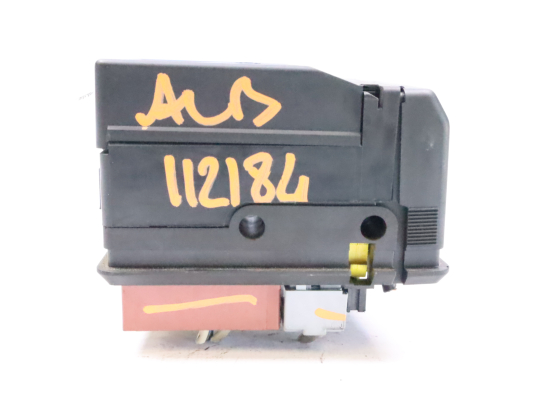 Boite a fusibles occasion PEUGEOT 306 Phase 2 - D