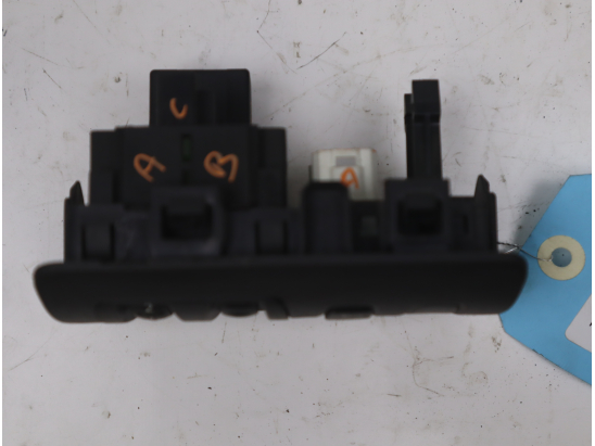 Interrupteur commande de phares occasion RENAULT CLIO III Phase 1 - 1.5 DCI 105ch