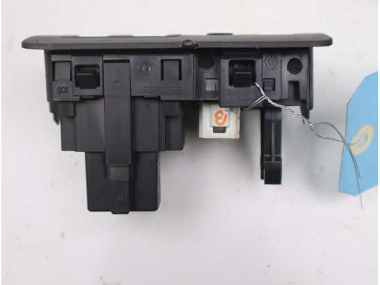 Interrupteur commande de phares occasion RENAULT CLIO III Phase 1 - 1.5 DCI 105ch