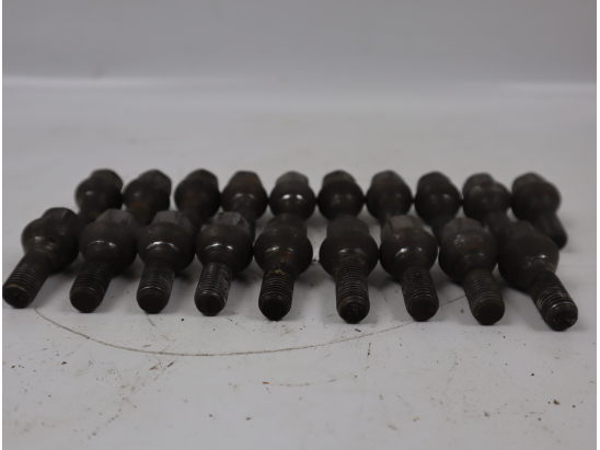 Goujon de roue occasion RENAULT KANGOO II Phase 1 - 1.5 DCI 85ch