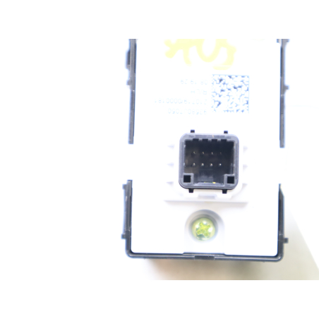 Commande leve-glace porte arrière gauche occasion KIA PROCEED D III Phase 1 - 1.5 T-GDi 160ch