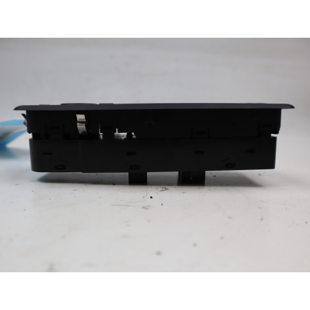 Commande lève-glace porte avant gauche occasion RENAULT MEGANE III Phase 1 - 1.5 DCI 90ch