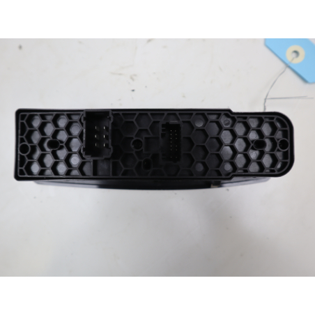 Commande lève-glace porte avant gauche occasion RENAULT MEGANE III Phase 1 - 1.5 DCI 90ch