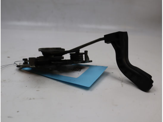 Serrure capot occasion PEUGEOT 207 Phase 1 - 1.4 HDI 70ch