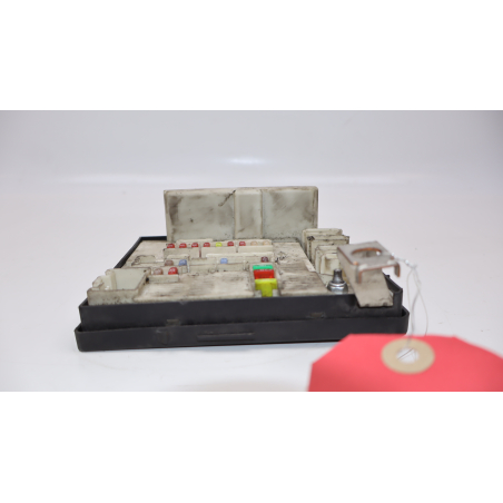 Platine fusible av occasion RENAULT MEGANE II Phase 2 - 1.6i 16v 110ch