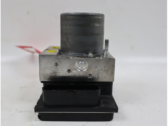 Calculateur abs occasion PEUGEOT 308 I CC Phase 1 - 2.0 HDI 140ch