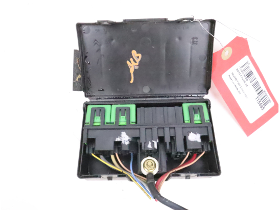 Boite a fusibles occasion PEUGEOT 307 Phase 1 - 2.0 HDI 110ch