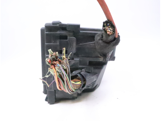 Platine fusible av occasion OPEL CORSA IV Phase 1 - 1.2 TWINPORT 85ch