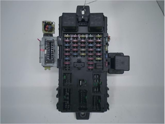 PLATINE FUSIBLE HABITACLE