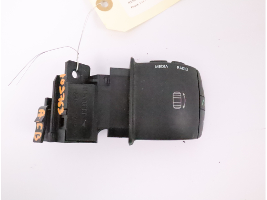 Commande autoradio occasion RENAULT MEGANE III Phase 2 - 1.5 DCI 8v 110ch