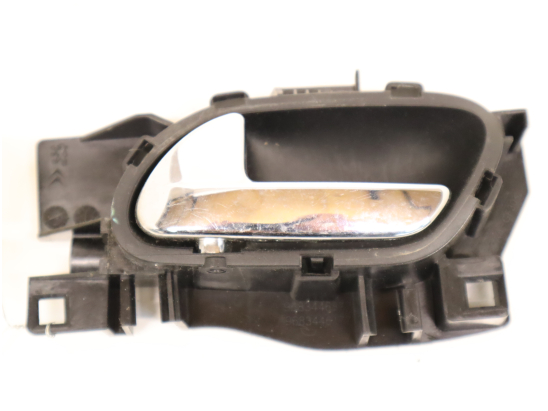 Poignee int porte avg occasion PEUGEOT 5008 I Phase 1 - 1.6 HDI 112ch