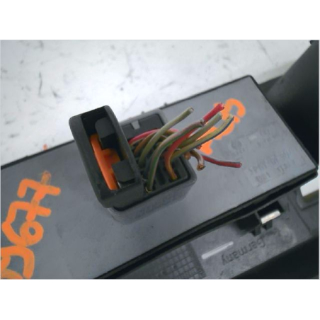 COMMANDE LEVE-GLACE PORTE AVG