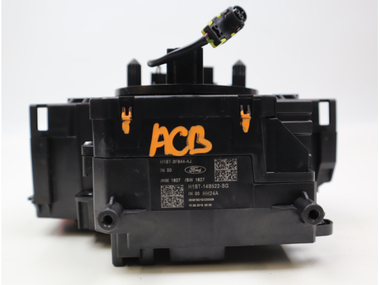 Contacteur annulaire airbag occasion FORD FIESTA VII Phase 1 - 1.1i 85ch