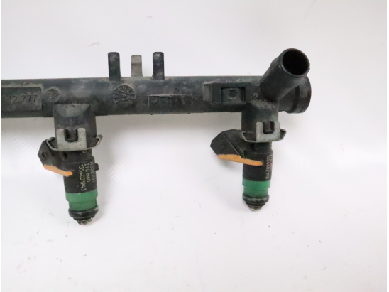 Rampe injection occasion RENAULT LAGUNA II Phase 1 - 1.8i 117ch