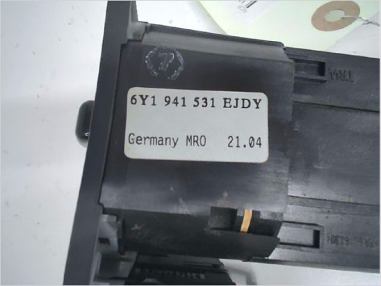 Commande eclairage occasion SKODA FABIA I Phase 1 - 1.2 12v 65ch