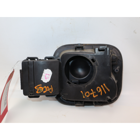 VOLET DE TRAPPE CARBURANT